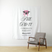 She Did It Coquette Girly Graduation Party Wandkleed (In situ)