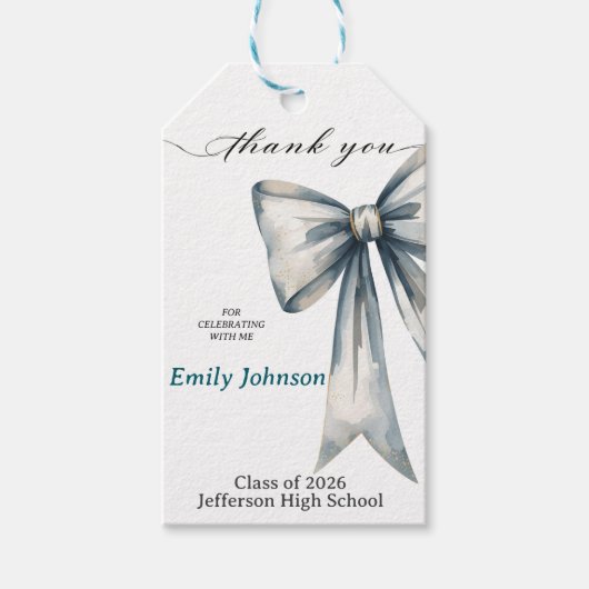 She did it Graduation invitation Photo Blue Bow Cadeaulabel (Voorkant)