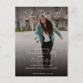 She Did It Multi Photo Graduation Party Invitation Briefkaart (Voorkant)