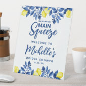 She Found Her Main Squeeze Bridal Shower Sign Reclamebord Met Voetstuk (Insitu)