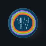 SHE/HE/THEM Pronounounge Colorful Rainbow Circle Ronde Button 3,2 Cm<br><div class="desc">Decoreer je outfit met deze coole kunstknop. Het is een geweldig cadeau! U kunt het aanpassen en tekst ook toevoegen. Bekijk mijn winkel voor veel meer kleuren en patronen! Laat me weten of je ook iets op maat wilt.</div>