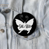 SHE/HER Diva Vlinder Ronde Zwarte Button (In situ)