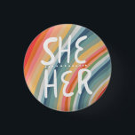 SHE/HER Pronouns Colorful Handbriefed Rainbow Ronde Button 3,2 Cm<br><div class="desc">Decoreer je outfit met deze coole kunstknop. Het is een geweldig cadeau! U kunt het aanpassen en tekst ook toevoegen. Bekijk mijn winkel voor veel meer kleuren en patronen! Laat me weten of je ook iets op maat wilt.</div>