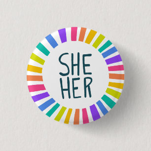 SHE / HER Pronouns Rainbow Handgeschreven Pride Ronde Button 3,2 Cm