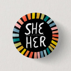 SHE / HER Pronouns Rainbow Handgeschreven Pride Ronde Button 3,2 Cm