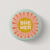 SHE / HER Pronouns Sunflower Daisy Pride Ronde Button 3,2 Cm (Voorkant)