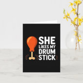 She Likes My Drum Stick Funny Thanksgiving Humor F Kaart (Gele Bloem)