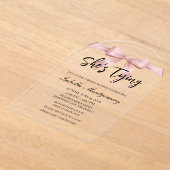 She’s Tying the Knot Theme Pink Bow Acryl Uitnodigingen (Laagn)