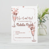 She Said Yes Blush Floral Champagne Bridal Shower Kaart (Staand voorkant)