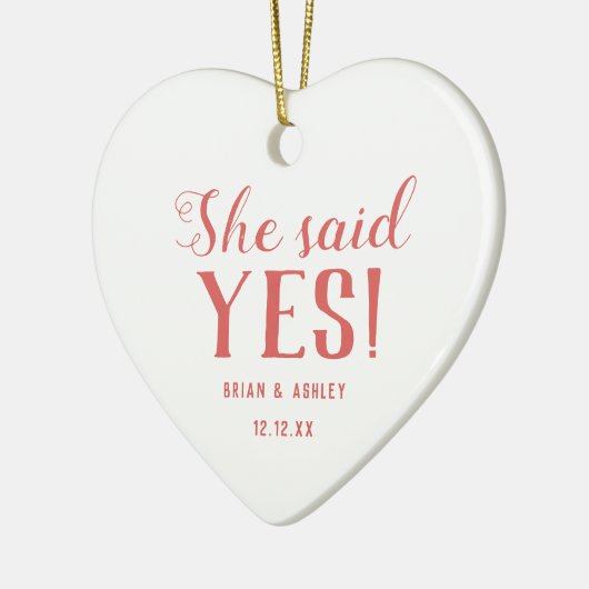 She said Yes! Engaged Photo Red Keramisch Ornament (Links)