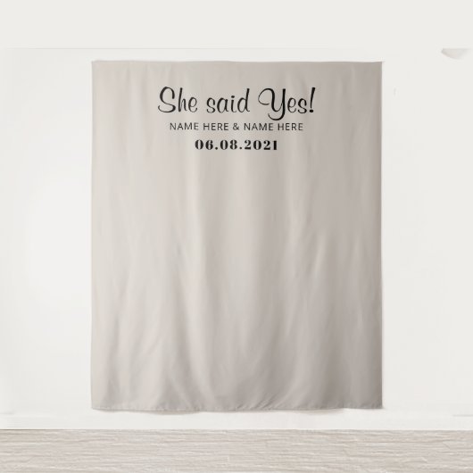 She Said Yes Photo Booth Engagement Backdrop  Wandkleed (Voorkant)