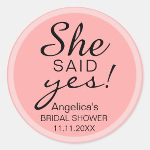 'SHE SAID YES' Vrijgezellenfeest Pink Envelope gun Ronde Sticker