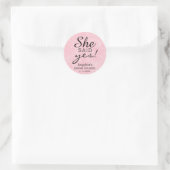 'SHE SAID YES' Vrijgezellenfeest Pink Faux Glitter Ronde Sticker (Tas)