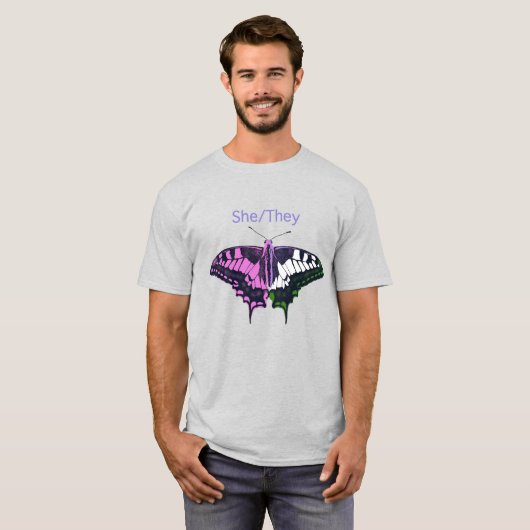 She/They Non-Binary Flag Swallowtail Butterfly T-shirt (Voorkant volledig)
