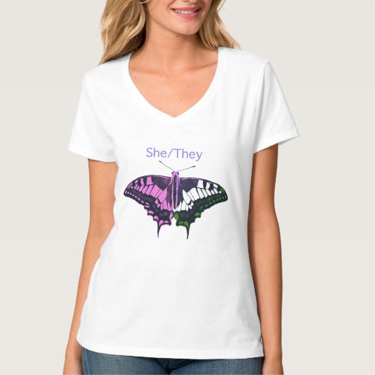 She/They Non-Binary Flag Swallowtail Butterfly T-shirt (Voorkant)