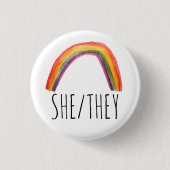 SHE/THEY Pronouns Waterverf Rainbow Ronde Button 3,2 Cm (Voorkant)