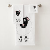 Sheep Design Monogrammed Bad Handdoek (Insitu)