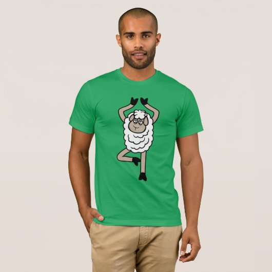 Sheep Tired Exhausted Sad Yoga Tree Pose Vrksasana T-shirt (Voorkant volledig)