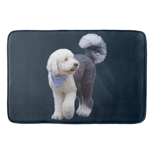 Sheepadoodle Met Blauwe Geruite Sjaal Badmat (Voorkant)