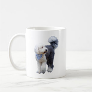 Sheepadoodle Met Blauwe Geruite Sjaal Koffiemok