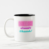 Sheesh - Grappig hoe je je ongeloof uitdrukt Tweekleurige Koffiemok (Links)