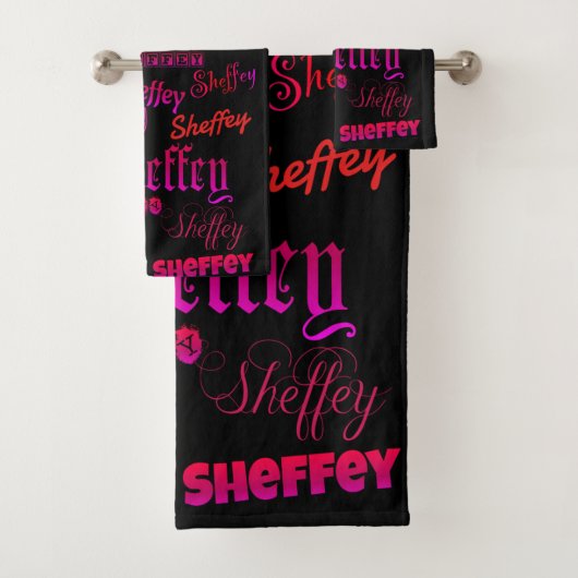 Sheffey Fonts - Roze en Rood Bad Handdoek (Insitu)
