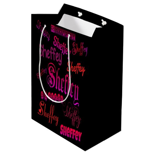 Sheffey Fonts - Roze en Rood Medium Cadeauzakje (Achterkant Gekanteld)