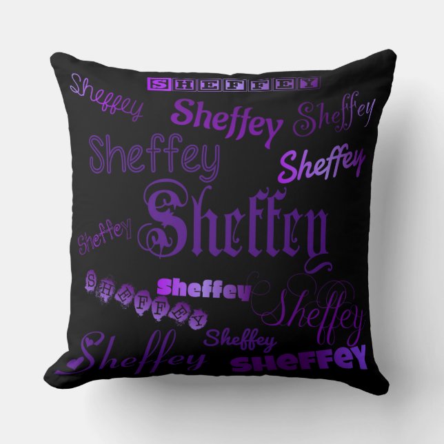 Sheffey Paarse Fonts Kussen (Voorkant)