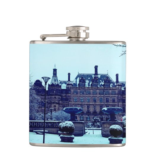 Sheffield Townhall, in de sneeuw Heupfles (Voorkant)