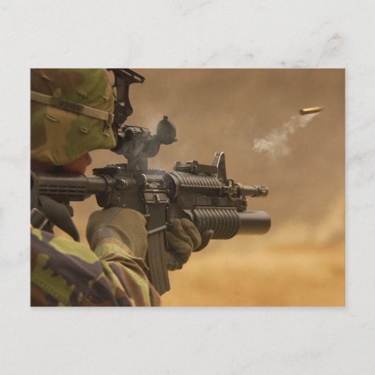 Shell Casing Fired van een M-4 rifle Briefkaart (Voorkant)