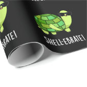 Shell-ebrate Funny Tortoise Animal Pun Dark BG Cadeaupapier (Rol Hoek)