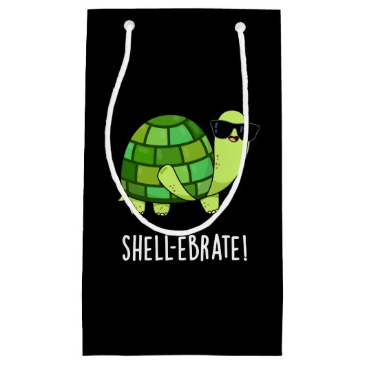 Shell-ebrate Funny Tortoise Animal Pun Dark BG Klein Cadeauzakje (Voorkant)
