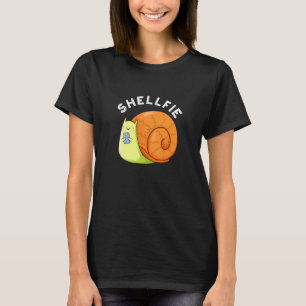 Shellfie Funny Snail Selfie Pun Dark BG T-shirt