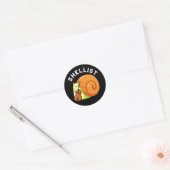 Shellist Funny Snail Cello Pun Dark BG Ronde Sticker (Envelop)
