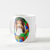 Sheltie Kerstmis Open Gifts Sable Koffiemok (Voorkant links)