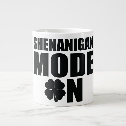 Shenanigan-modus ingeschakeld grote koffiekop (Voorkant)