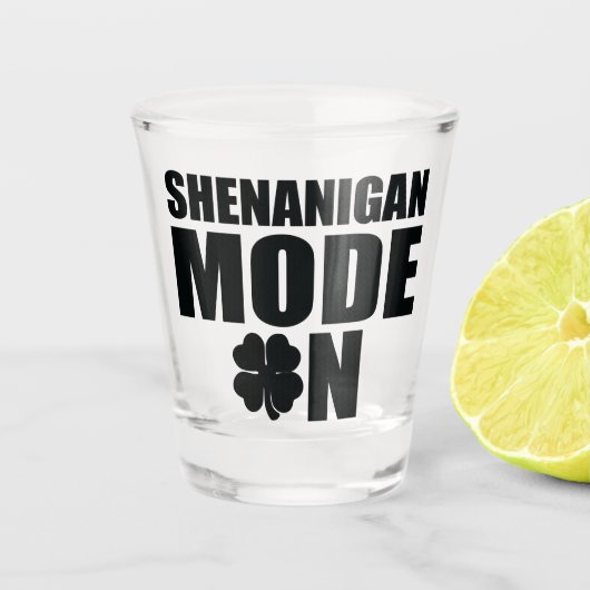 Shenanigan-modus ingeschakeld shot glas (Voorkant)