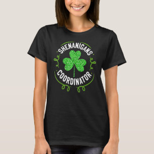 Shenanigans Coordinator komt leraar in staat tot s T-shirt