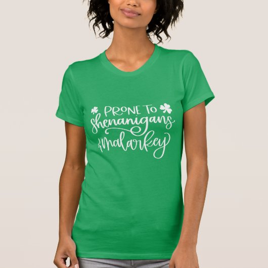 Shenanigans | Grappige St. Patrick's Day-Lettering T-shirt (Voorkant)