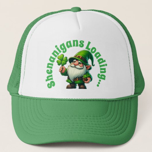 Shenanigans Loading Funny St. Patrick's Gnome Trucker Pet (Voorkant)