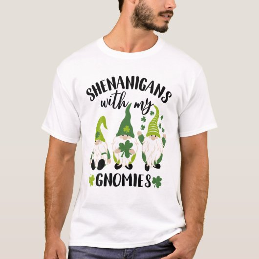 Shenanigans met mijn gnomen St Patrick's Day Gnome T-shirt (Voorkant)