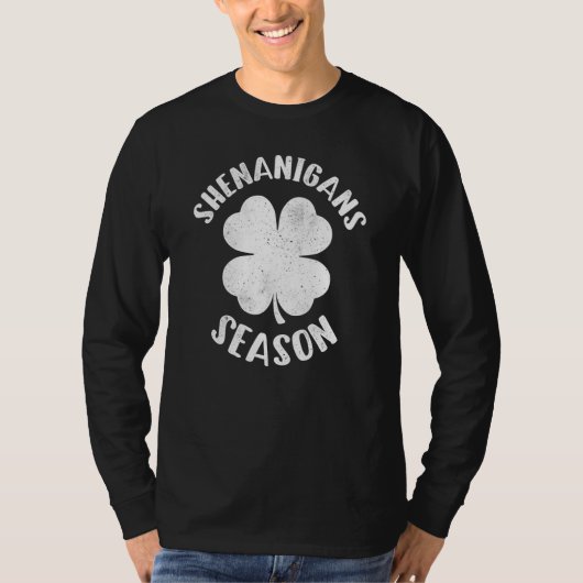 Shenanigans Season Lucky Shamrock St Patrick's Day T-shirt (Voorkant)