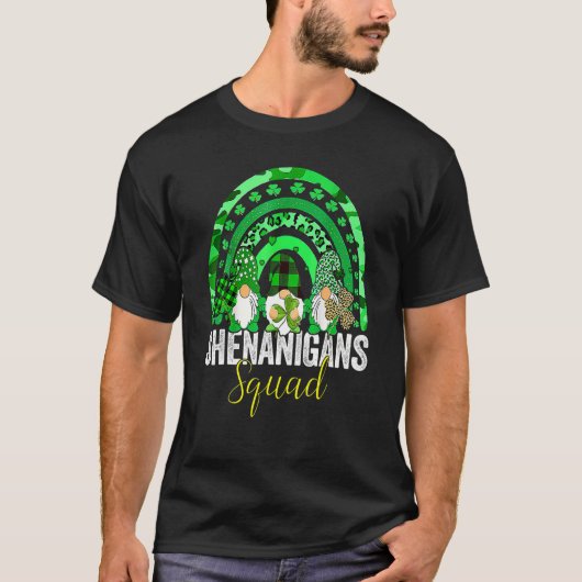 Shenanigans Squad Irish Gnomes Rainbow St Patrick" T-shirt (Voorkant)
