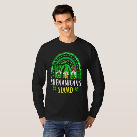 Shenanigans Squad Irish Gnomes Rainbow St Patrick' T-shirt (Voorkant volledig)