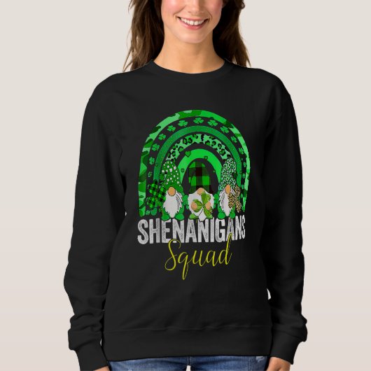 Shenanigans Squad Irish Gnomes Rainbow St Patrick" Trui (Voorkant)