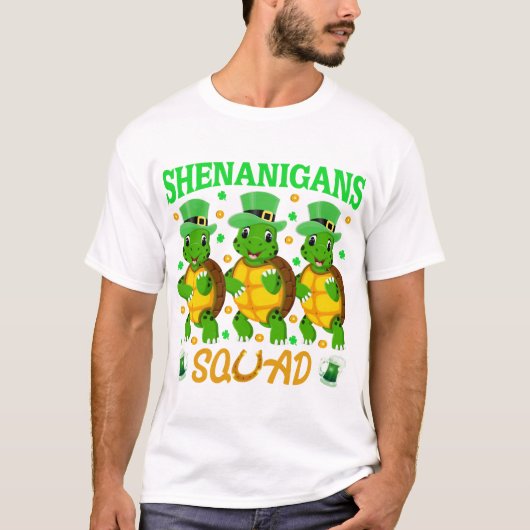 Shenanigans Squad St. Patrick's Dag Schattige Schi T-shirt (Voorkant)