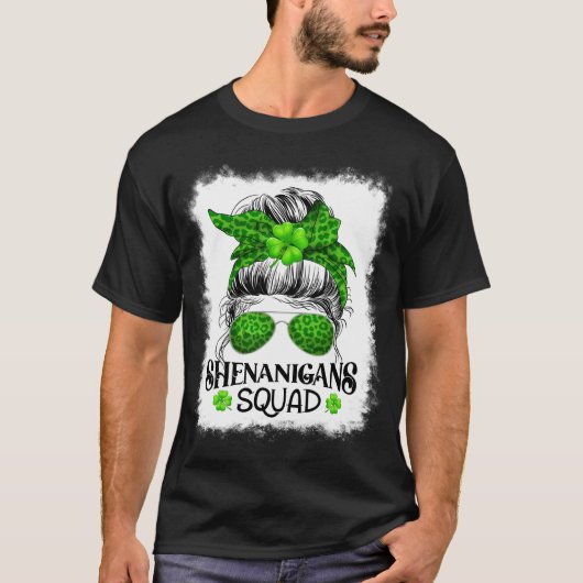 Shenanigans Squad St. Patrick's Day Messy Bun T-shirt (Voorkant)