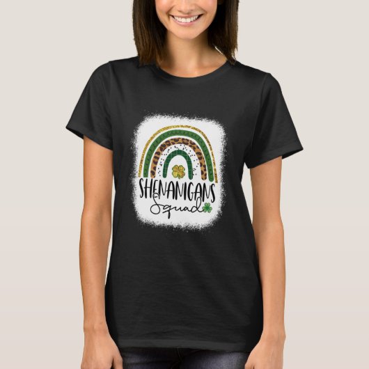 Shenanigans Squad St Patrick's Day Rainbow Shamroc T-shirt (Voorkant)