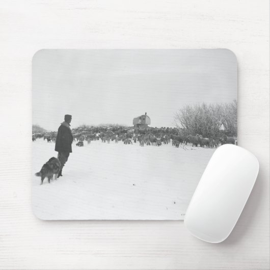 Shepherd en hond in het schapenkamp muismat (Met muis)