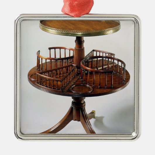 Sheraton tweeledige domme ober metalen ornament (Voorkant)